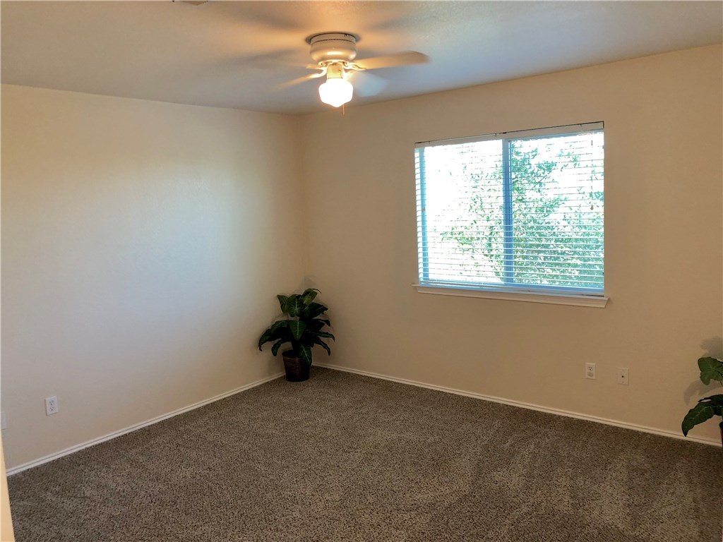 121 Ansleys Way Kyle, TX 78640 - Photo 29 of 39 upstairs bedrooms are large