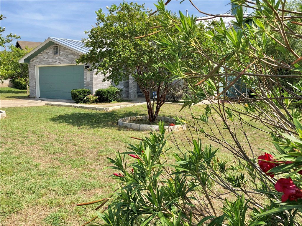 121 Ansleys Way Kyle, TX 78640 - Photo 36 of 39