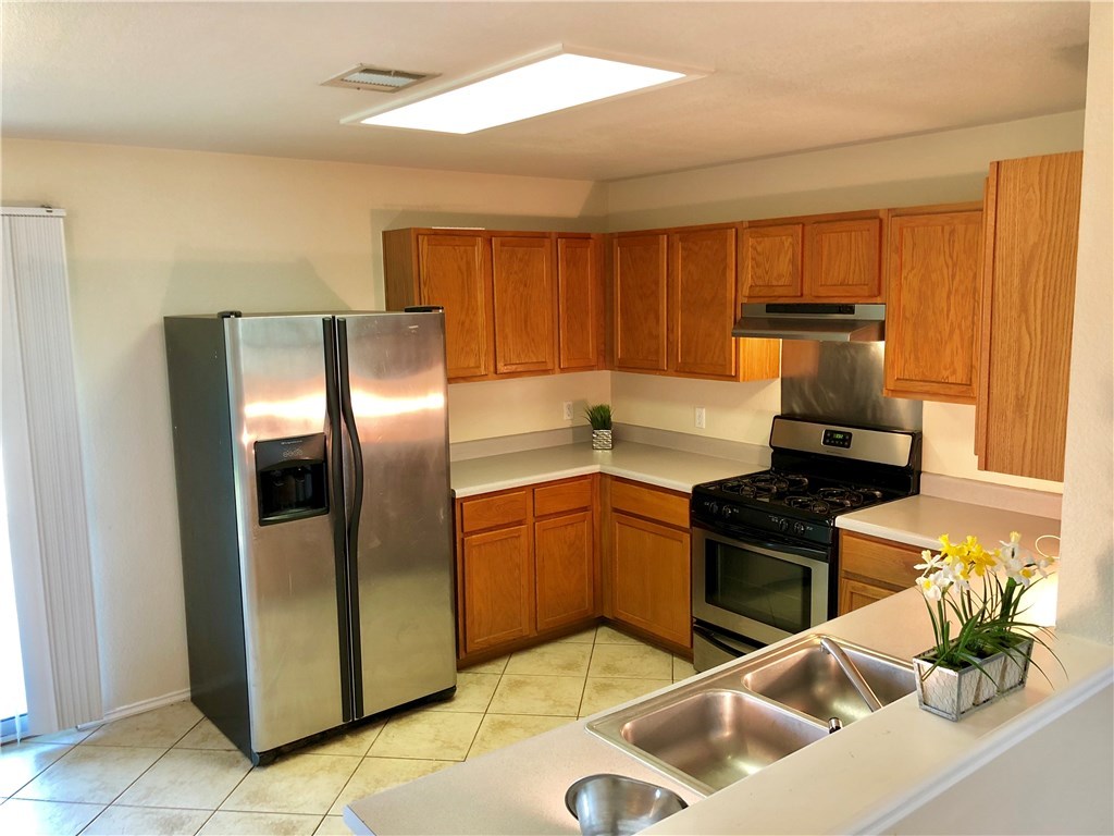 121 Ansleys Way Kyle, TX 78640 - Photo 6 of 39