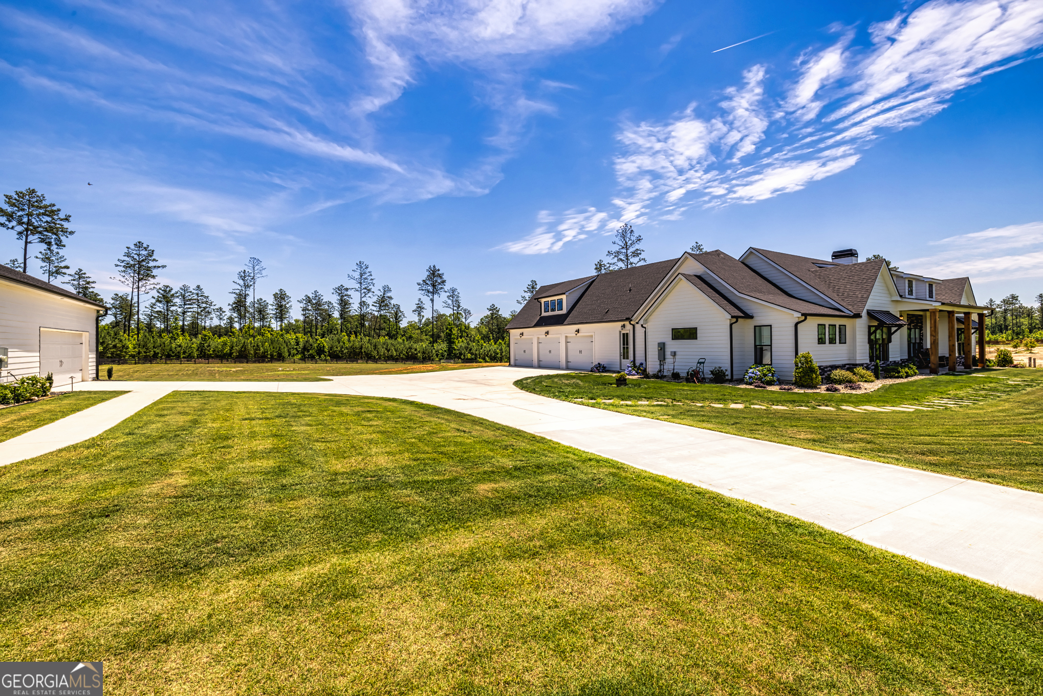 11084 Mt Carmel Road Senoia, GA 30276 - Photo 5 of 136