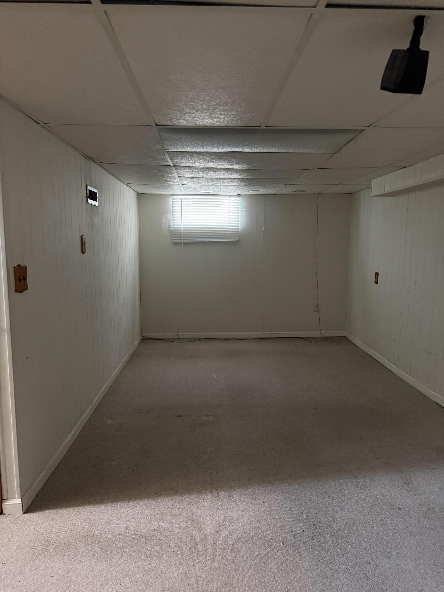 562 Dallas Street Gary, IN 46406 - Photo 10 of 15 a view of room