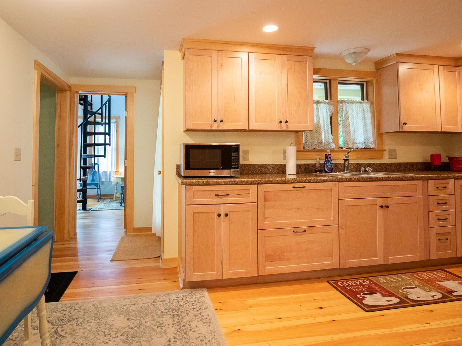 9 North Village Road York, ME 03902 - Photo 7 of 35 934E489B-AD93-4850-AAE3-6BD226A1A5C7