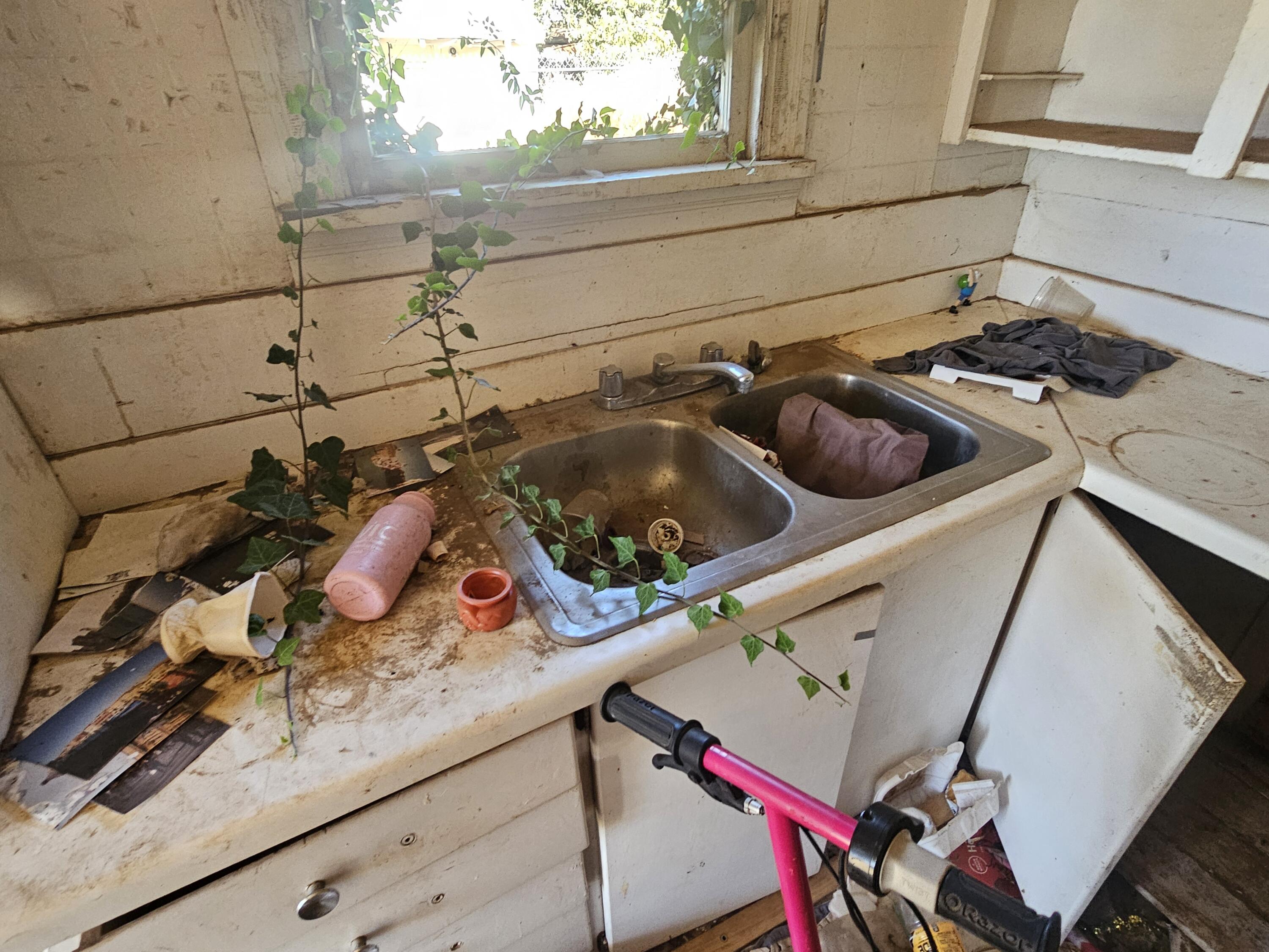 1514 18th Street Lubbock, TX 79401 - Photo 18 of 47 a close view of shoes