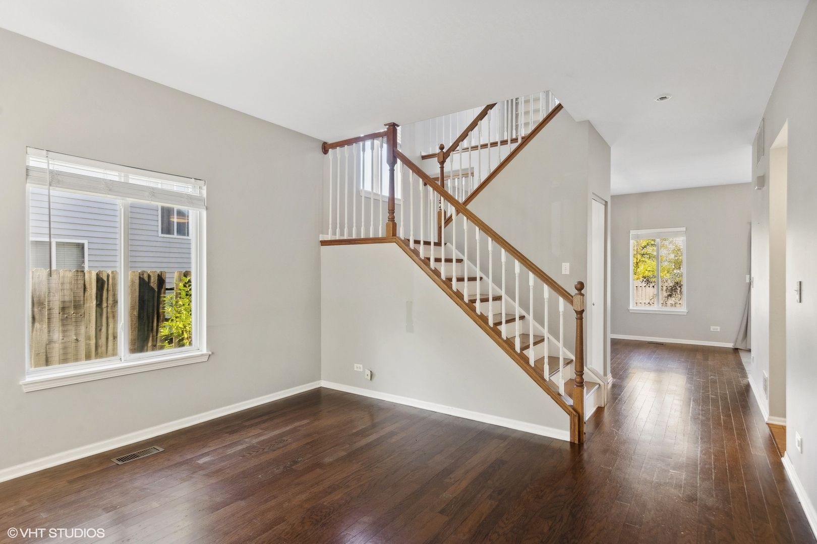 2535 Eldorado Lane Naperville, IL 60564 - Photo 3 of 23