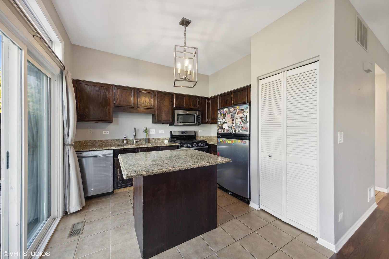 2535 Eldorado Lane Naperville, IL 60564 - Photo 9 of 23