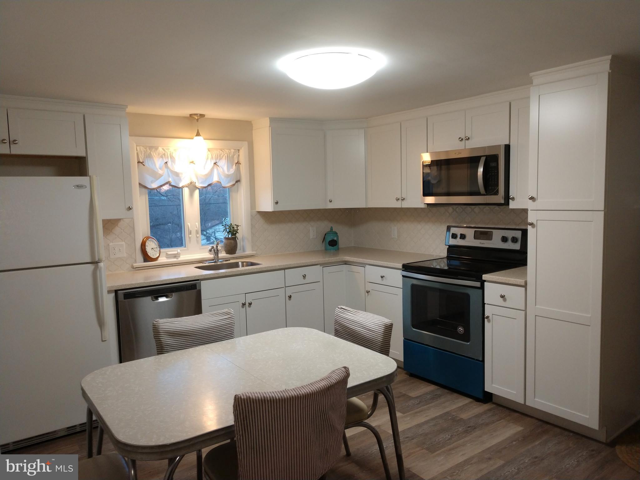 4 Powerline Road Boyertown, PA 19512 - Photo 4 of 10 Gallery Image 4