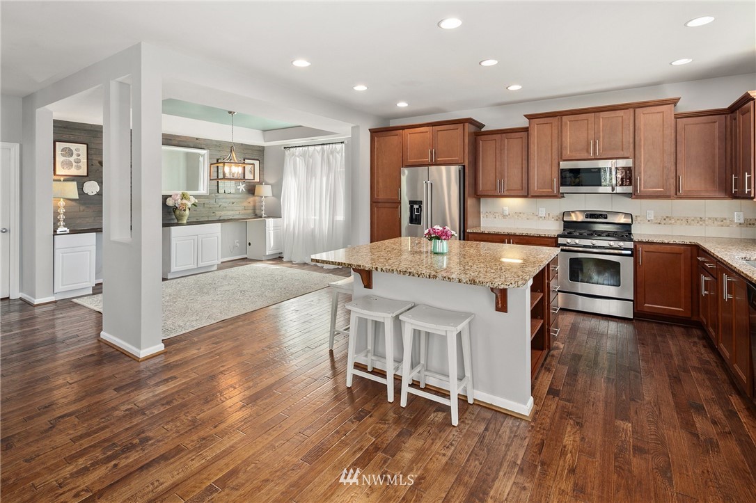 3904 177th Street Southeast Bothell, WA 98012 - Photo 9 of 26