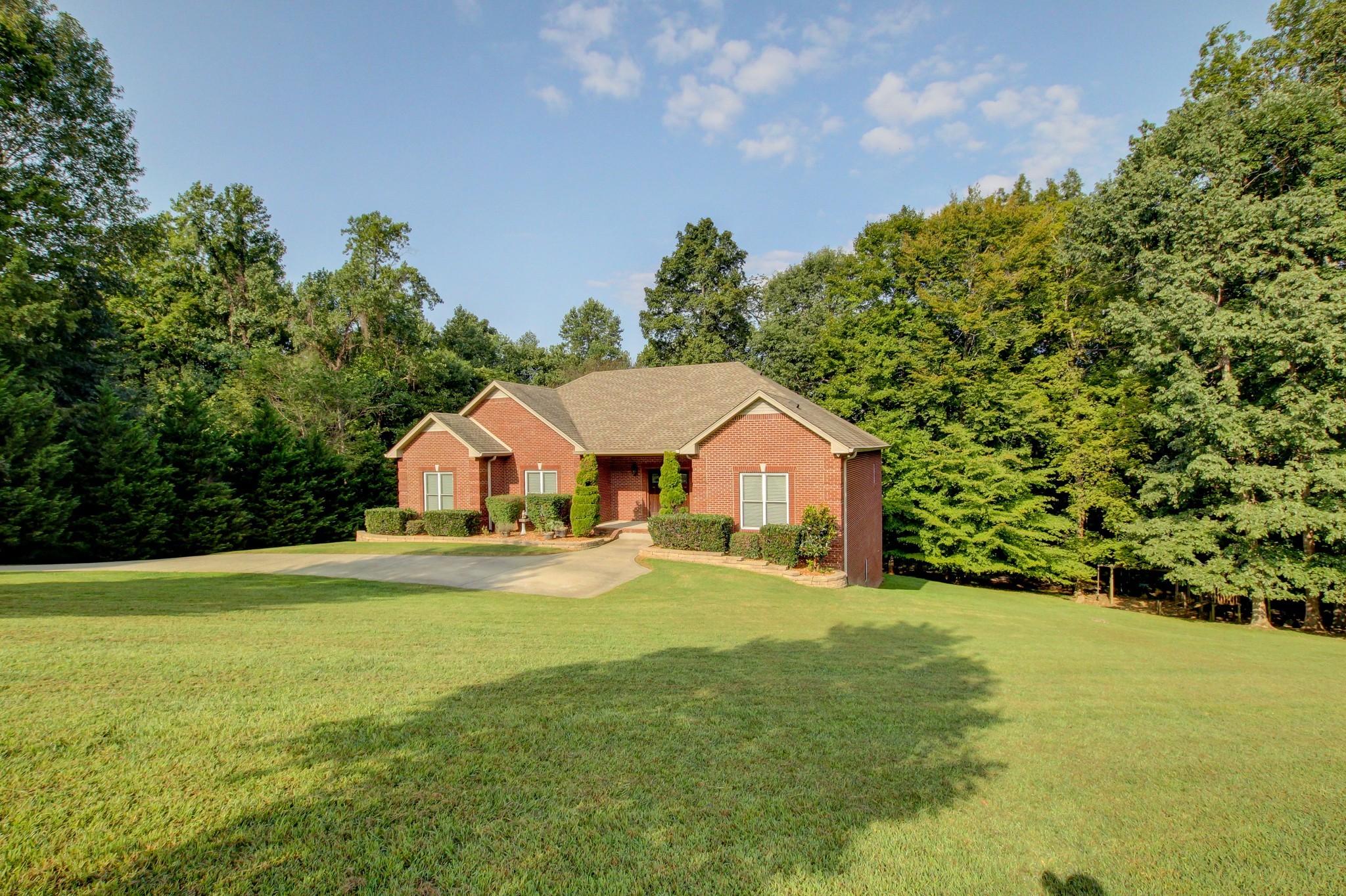 3111 Nicole Road Clarksville, TN 37040 - Photo 1 of 30 Gallery Image 1