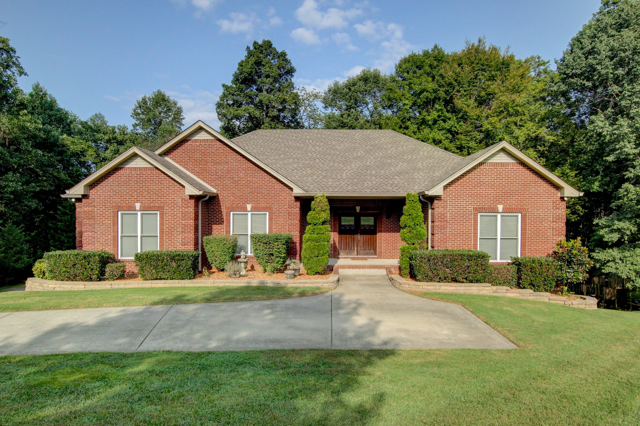 3111 Nicole Road Clarksville, TN 37040 - Photo 2 of 30 Gallery Image 2