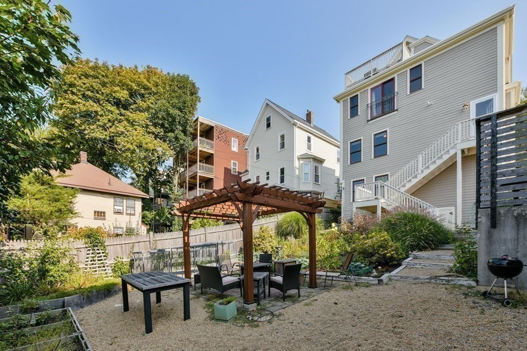 10 Symmes Street, Unit 2 Boston, MA 02131 - Photo 12 of 12