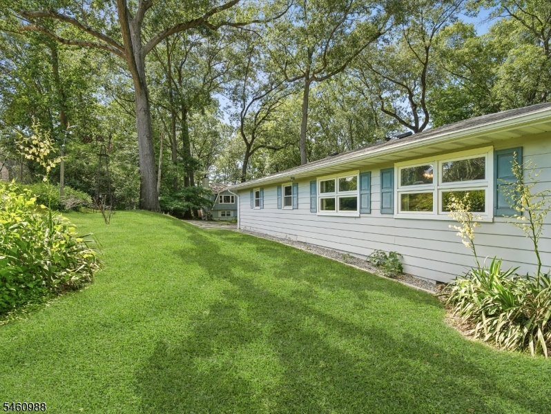 45 Sunset Road Bloomingdale, NJ 07403 - Photo 27 of 31 Gallery Image 27