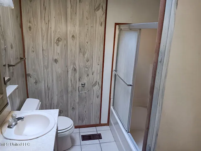 $130,000 | 300 Wilson Drive, McComb, MS 39648