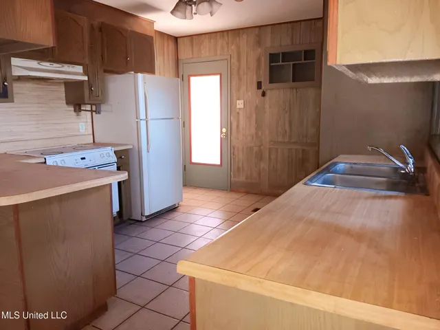 $130,000 | 300 Wilson Drive, McComb, MS 39648