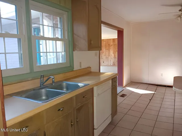 $130,000 | 300 Wilson Drive, McComb, MS 39648