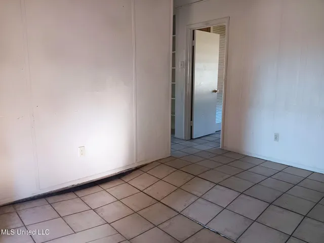 $130,000 | 300 Wilson Drive, McComb, MS 39648