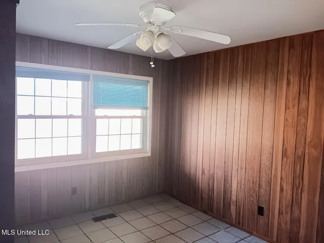 $130,000 | 300 Wilson Drive, McComb, MS 39648