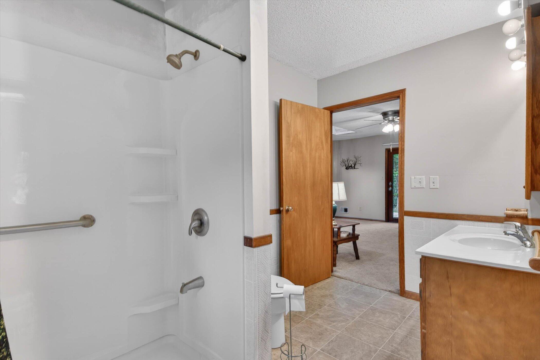 3076 Senator Road Sheridan, MI 48884 - Photo 12 of 47 19-3076-Senator-Rd-Sheridan-WindowStill