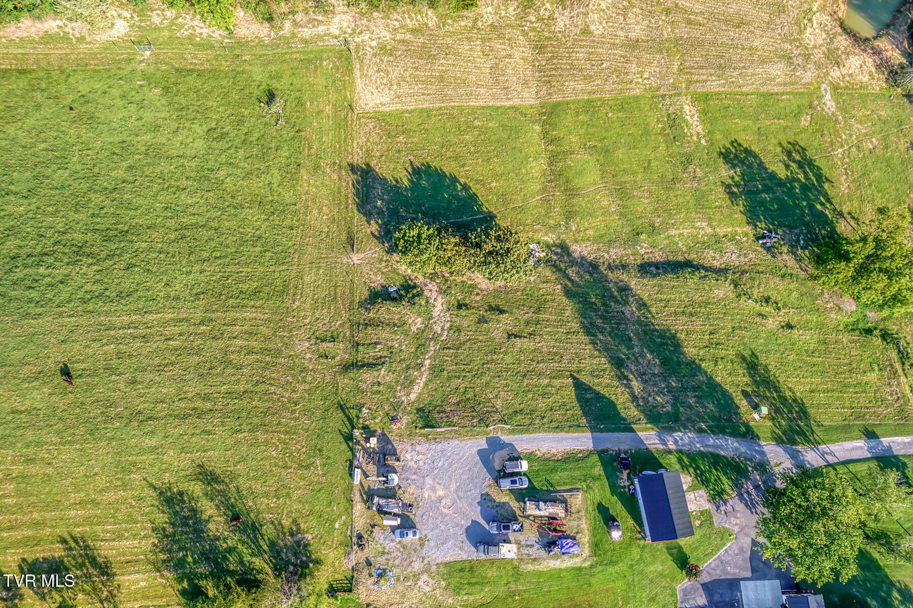 170 Burhl Chase Road Gray, TN 37615 - Photo 60 of 77 170 Burhl Chase Rd-12