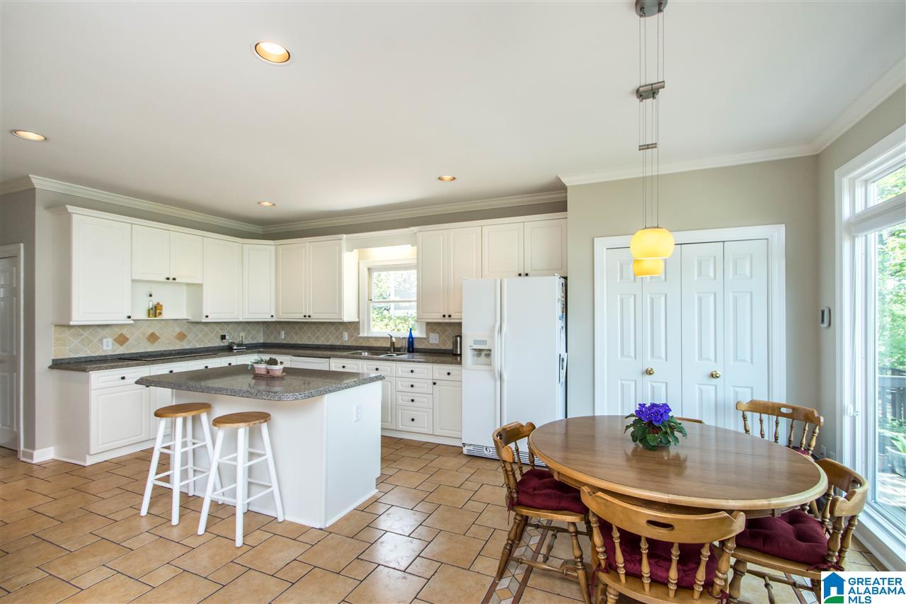 212 Shades Crest Road Birmingham, AL 35226 - Photo 12 of 39