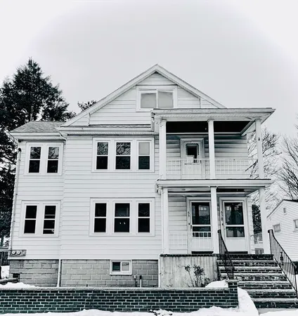 $3,400 | 63-65 Evans Street, Unit 63, Watertown, MA 02472