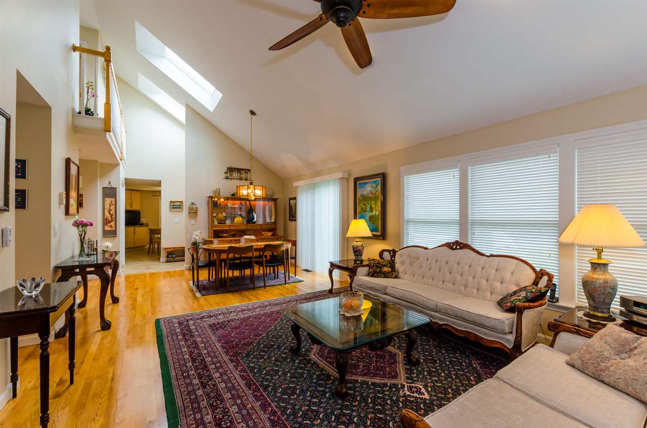 80 Hawthorne Village Road Nashua, NH 03062 - Photo 8 of 33