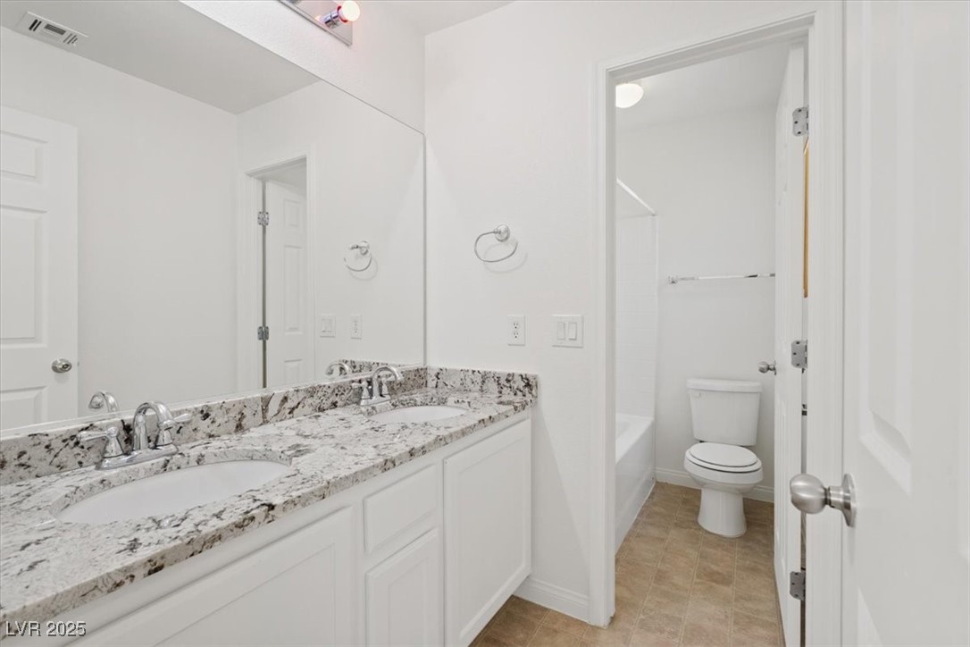 4966 Crimson Mare Road Las Vegas, NV 89139 - Photo 37 of 47 2nd Upstairs Bath