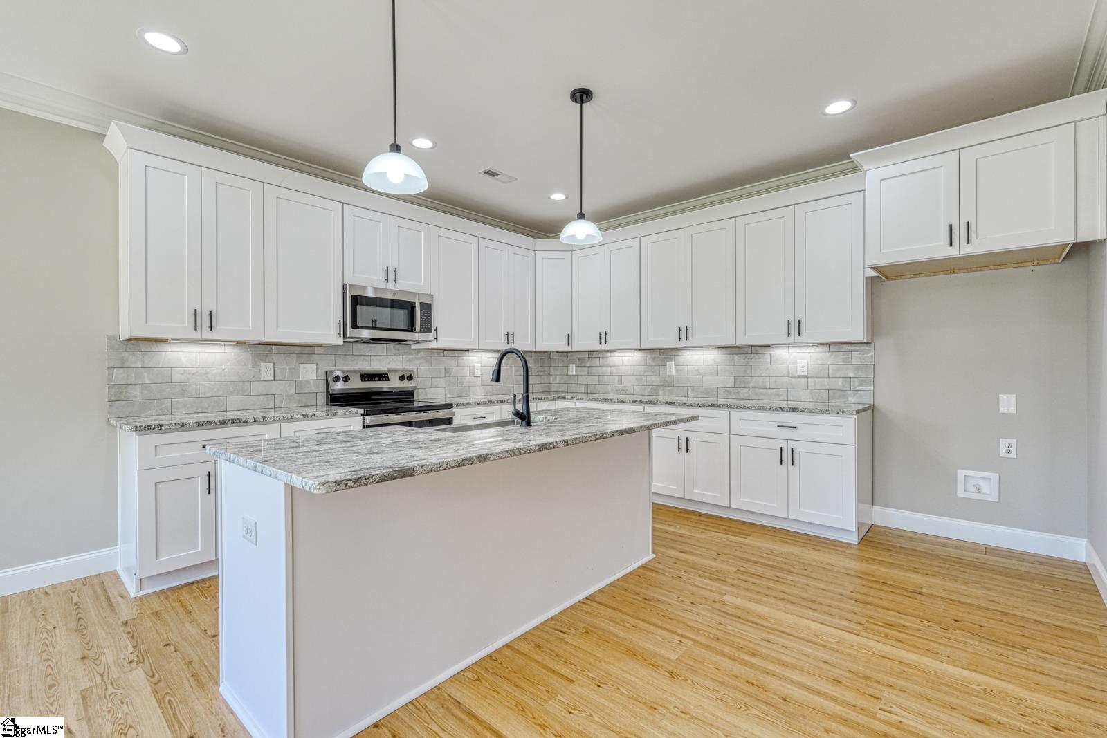761 Ruby Golightly Drive Inman, SC 29349 - Photo 5 of 31 Gallery Image 5