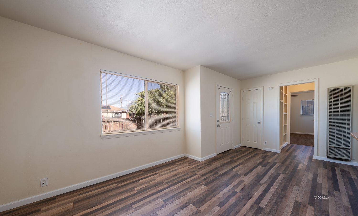 241 North Alvord Street Ridgecrest, CA 93555 - Photo 2 of 32