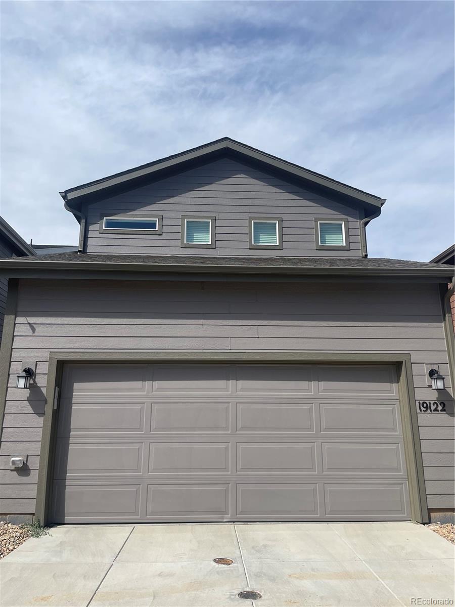19122 High Point Boulevard Denver, CO 80249 - Photo 4 of 15