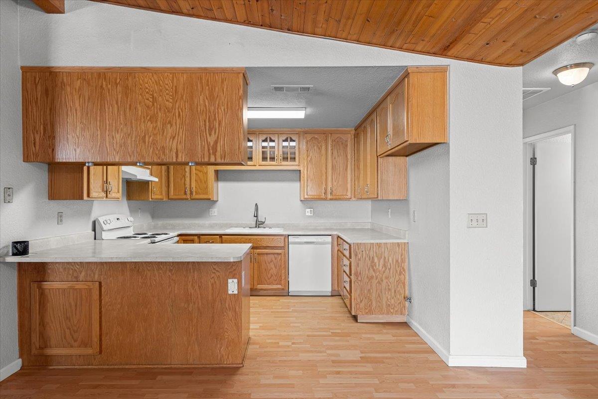 824 Perlette Way Modesto, CA 95356 - Photo 12 of 32