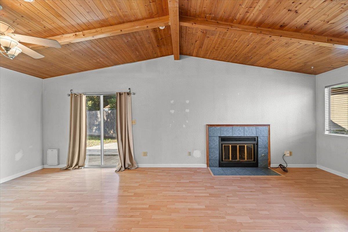 824 Perlette Way Modesto, CA 95356 - Photo 7 of 32