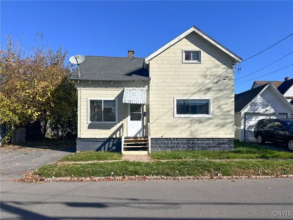 $149,000 | 1900 Caroline Street, Utica, NY 13502
