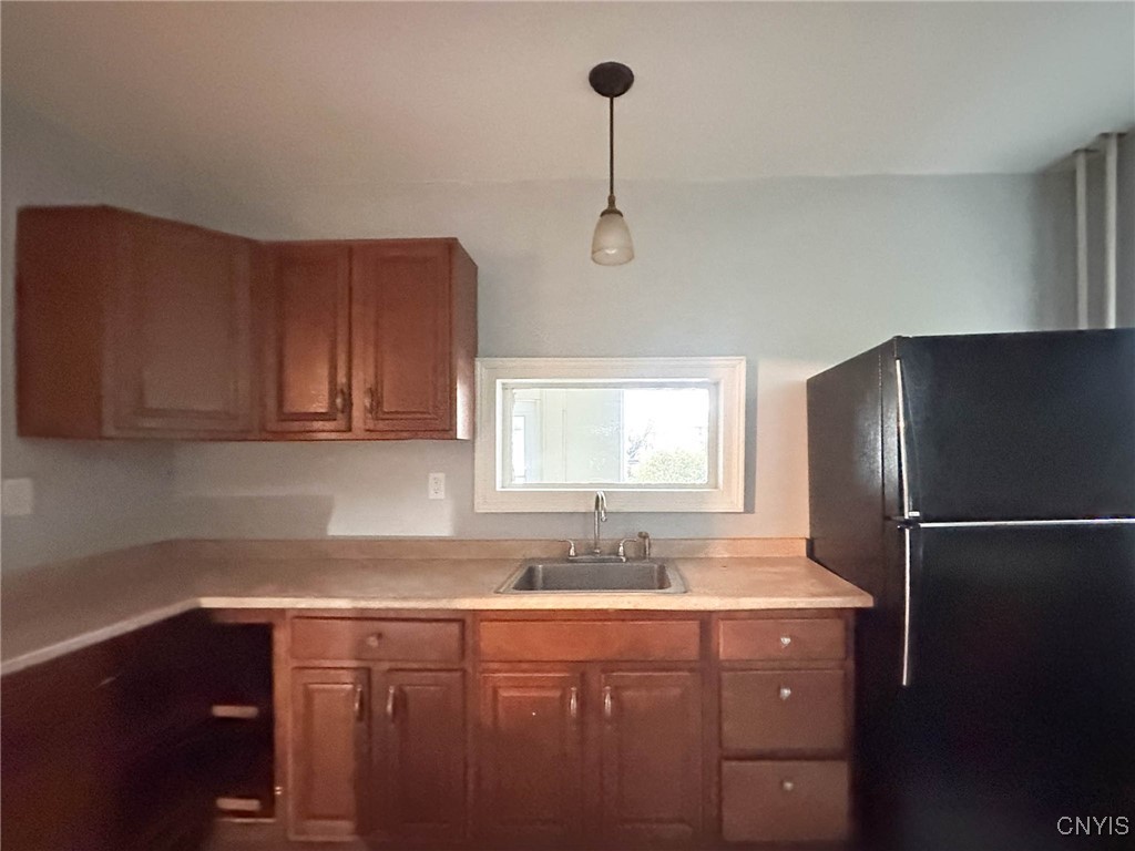 1900 Caroline Street Utica, NY 13502 - Photo 12 of 35