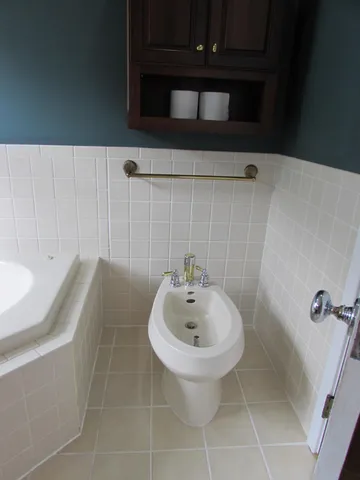 $468,500 | 1334 Oak Beach Drive, Fairmont, MN 56031