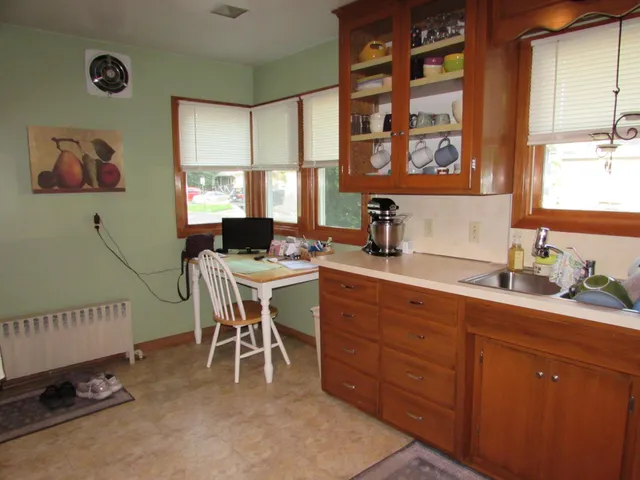 $479,975 | 1334 Oak Beach Drive, Fairmont, MN 56031