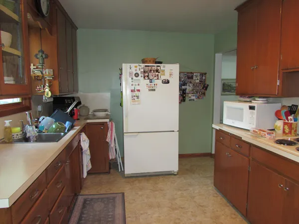 $420,000 | 1334 Oak Beach Drive, Fairmont, MN 56031