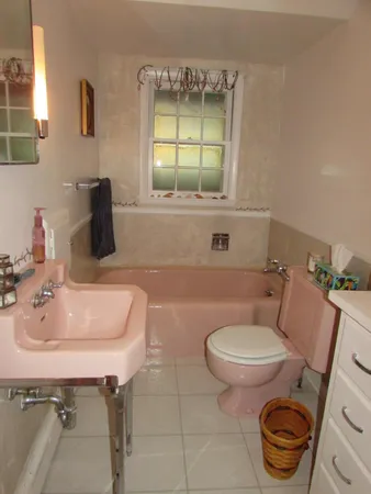 $420,000 | 1334 Oak Beach Drive, Fairmont, MN 56031