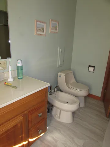 $479,975 | 1334 Oak Beach Drive, Fairmont, MN 56031