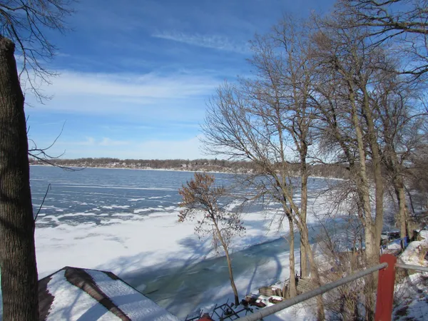 $420,000 | 1334 Oak Beach Drive, Fairmont, MN 56031