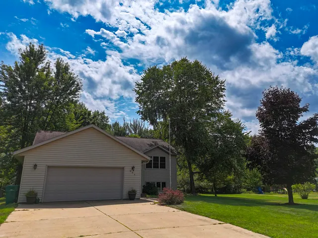 $330,000 | 895 Waterworks Road, Nekoosa, WI 54457