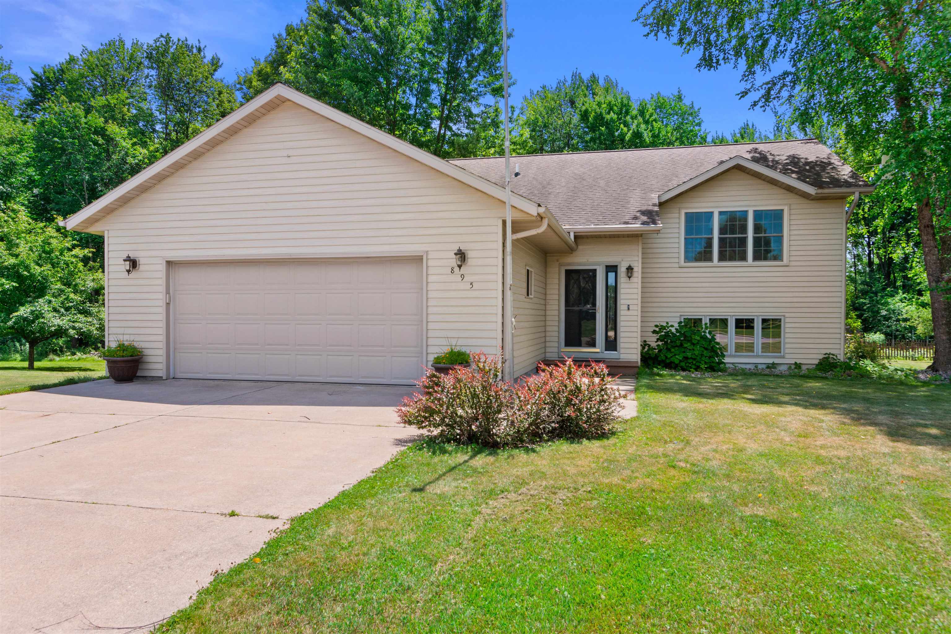 895 Waterworks Road Nekoosa, WI 54457 - Photo 7 of 63