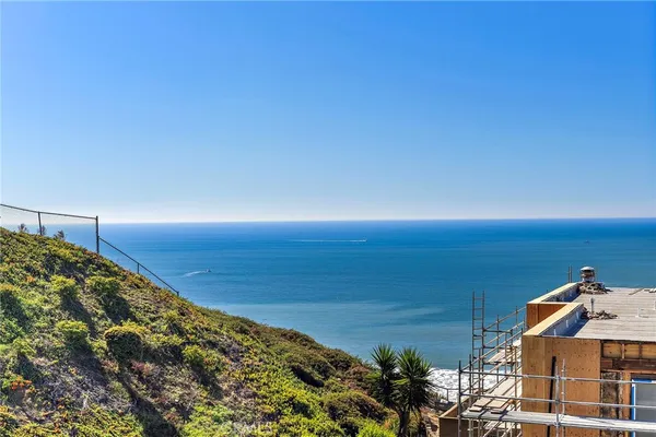 $5,985 | 26056 Vista Dana Point, Unit 64, Dana Point, CA 92624