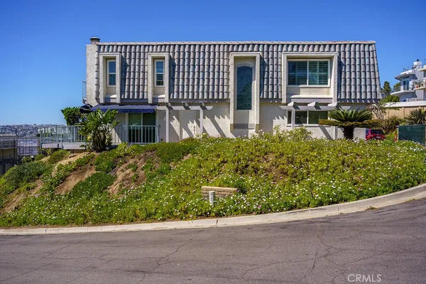 $5,985 | 26056 Vista Dana Point, Unit 64, Dana Point, CA 92624