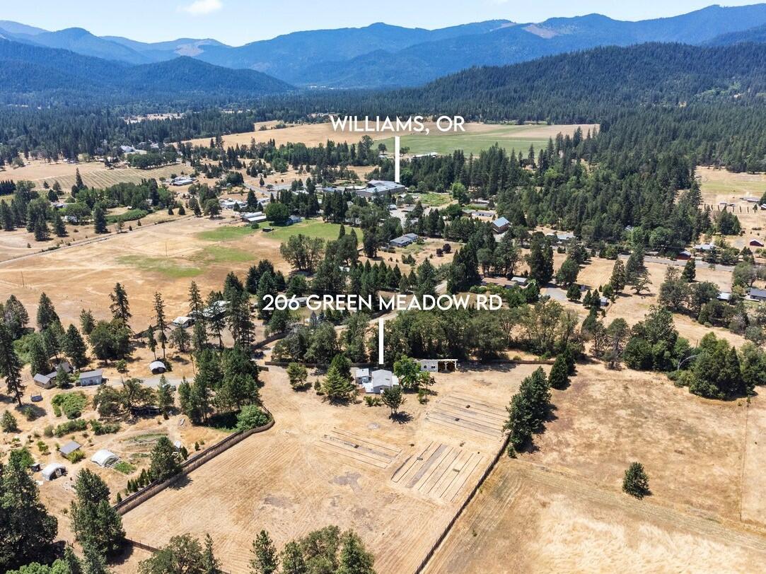 206-Green-Meadow-Rd-56a