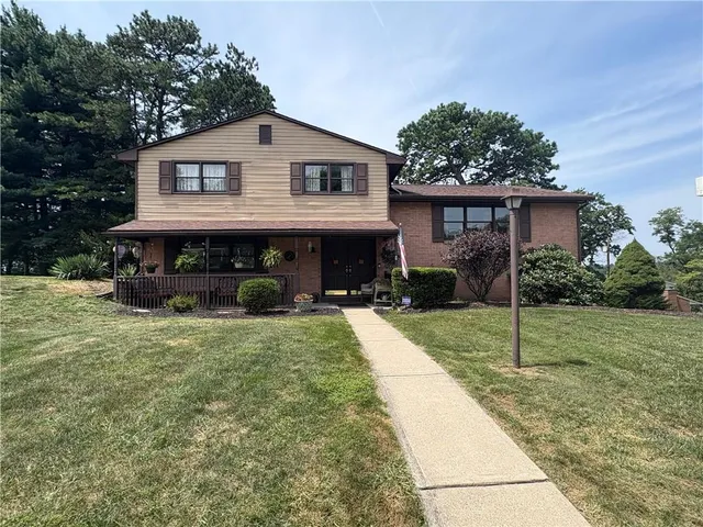 $299,900 | 5000 Holly Court, Murrysville, PA 15668