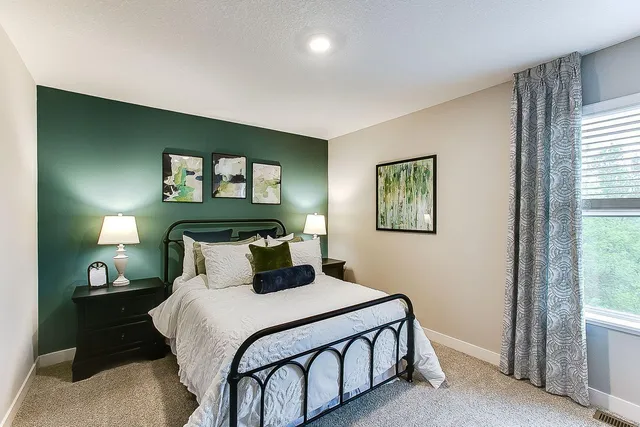 $675,000 | 1634 Oak Creek Drive, Chaska, MN 55318