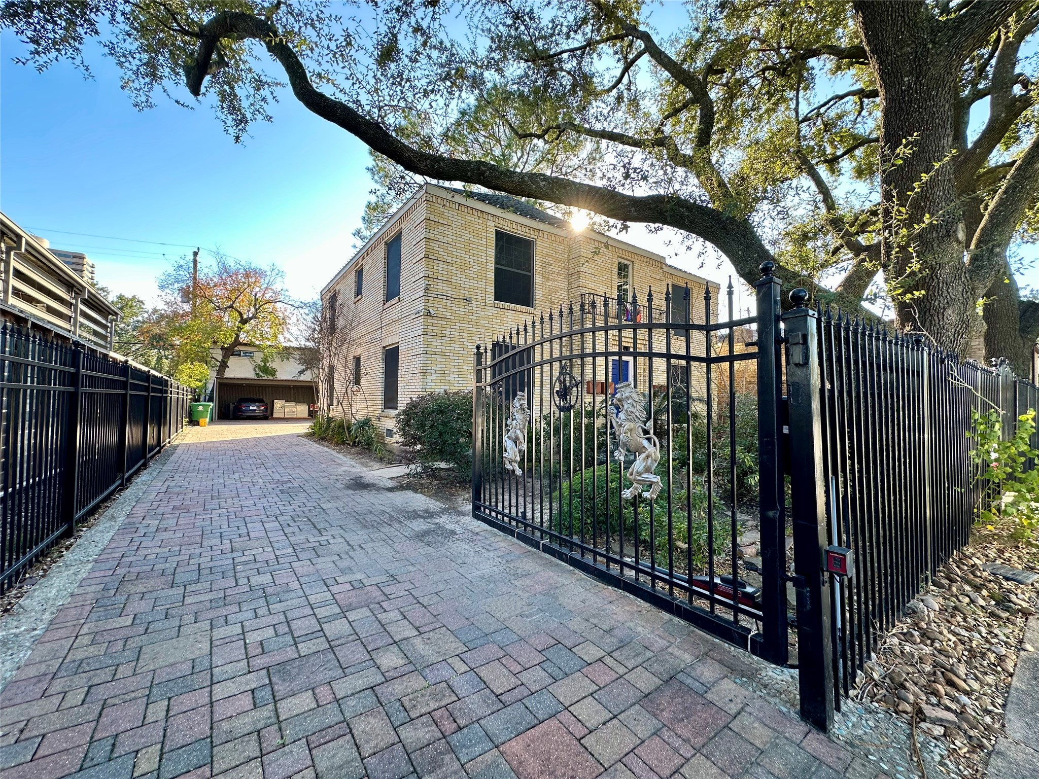 1109 Autrey Street, Unit 1 Houston, TX 77006 - Photo 2 of 28 Fourplex is gated and includes 1 covered parking spot per unit.