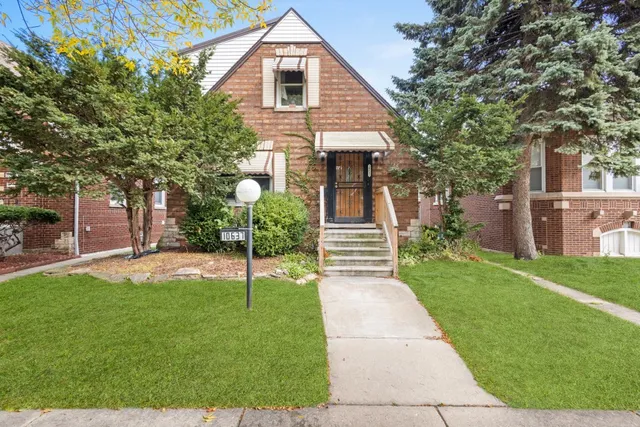 $189,900 | 10637 South Normal Avenue, Chicago, IL 60628
