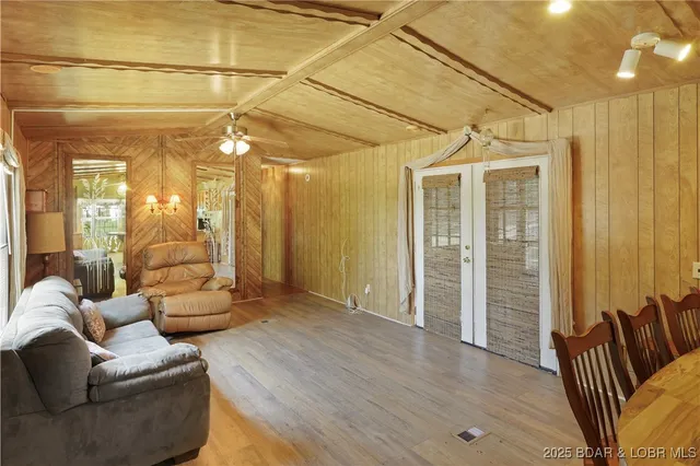 $110,000 | 32410 North Ivy Bend Road, Stover, MO 65078