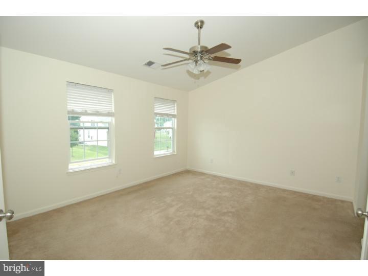 32 Lardner Road Burlington, NJ 08016 - Photo 15 of 25 Bedroom - Main